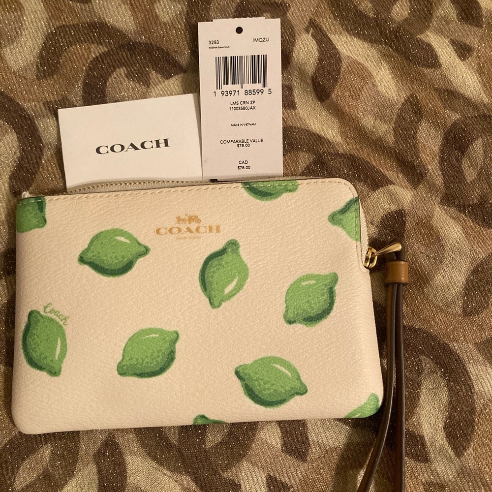 New, Coach wristlet - Picture 1 of 4